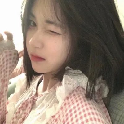 红色背篓
